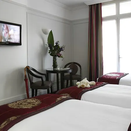 California Champs Elysées Hotel 4*