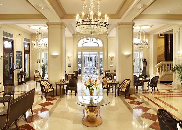 Ξενοδοχείο California Champs Elysees 4*