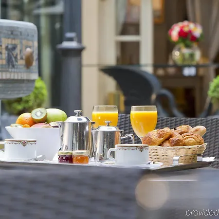 California Champs Elysees Hotel