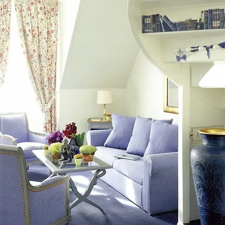 Hotel California Champs Elysees