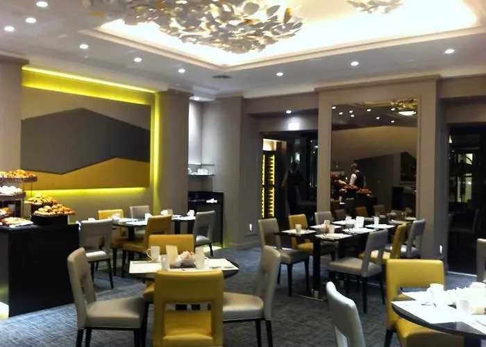 California Champs Elysees Hotel 4*