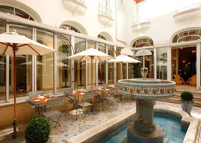 California Champs Elysees Hotel Paris