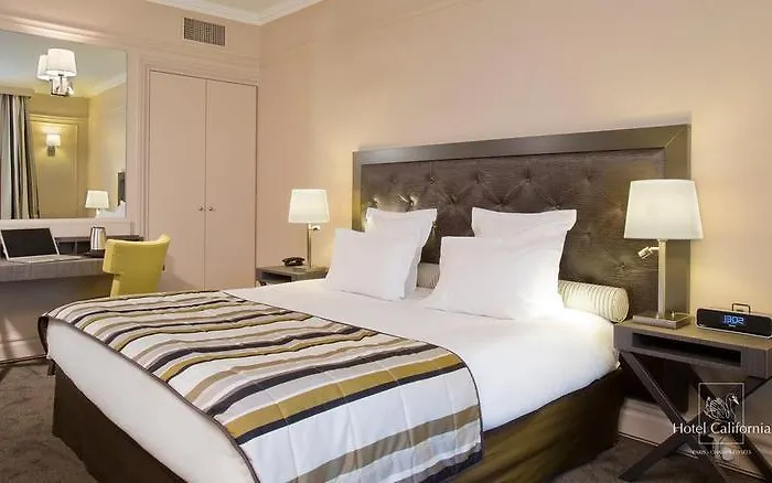 Hotel California Champs Elysees 4*