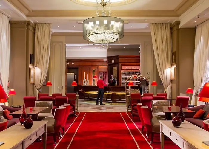 California Champs Elysees 4* Paris