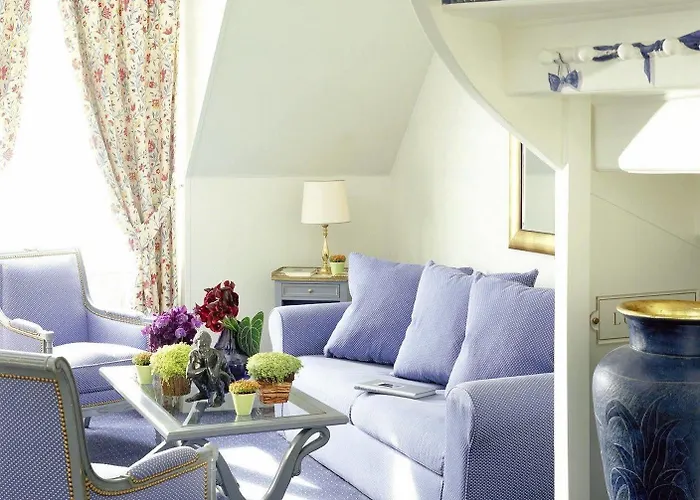 Hotel California Champs Elysees