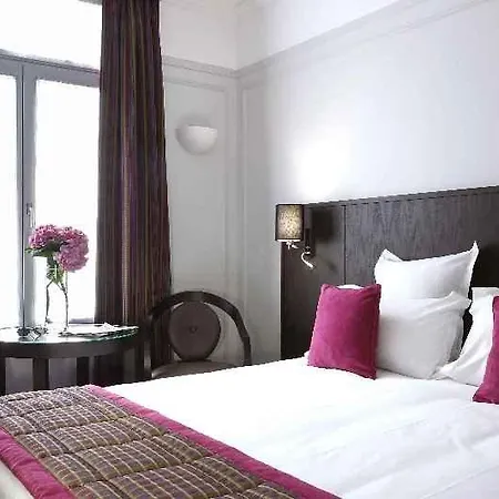 California Champs Elysees Hotell 4*