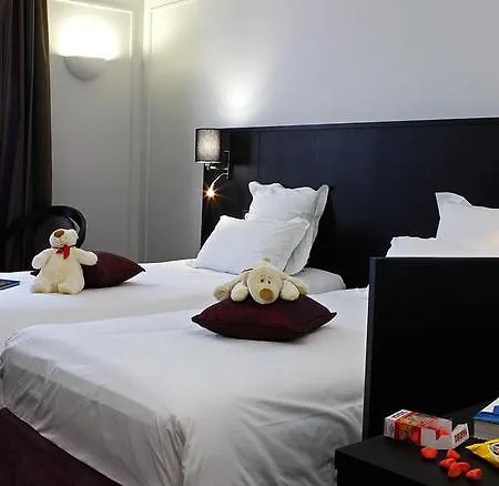 California Champs Elysees 4* Париж