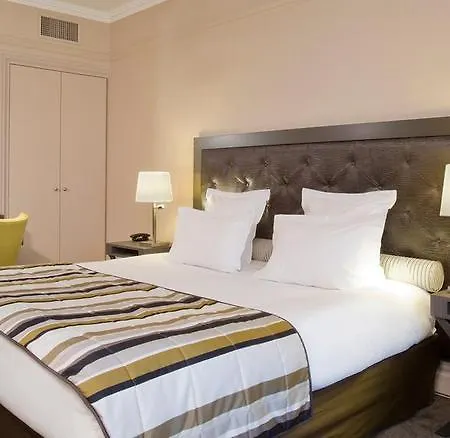 Отель California Champs Elysees 4*