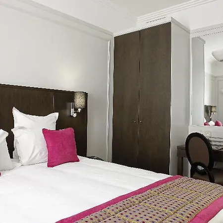 California Champs Elysees 4* Париж