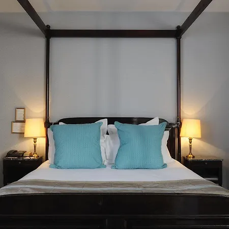 California Champs Elysees Hotell 4*