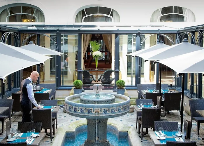 Hotel California Champs Elysees Parigi