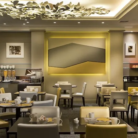 California Champs Elysees Hotel