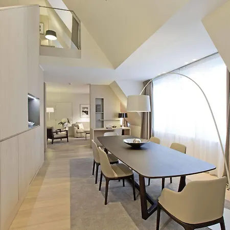 California Champs Elysees Paris