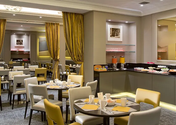 California Champs Elysees Otel Paris